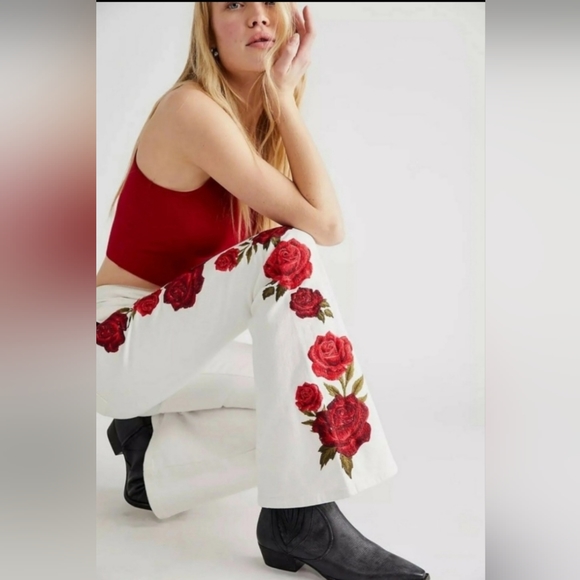 Free People × Driftwood Farrah Embroidered Flare Jeans Size 26 - Picture 3 of 7